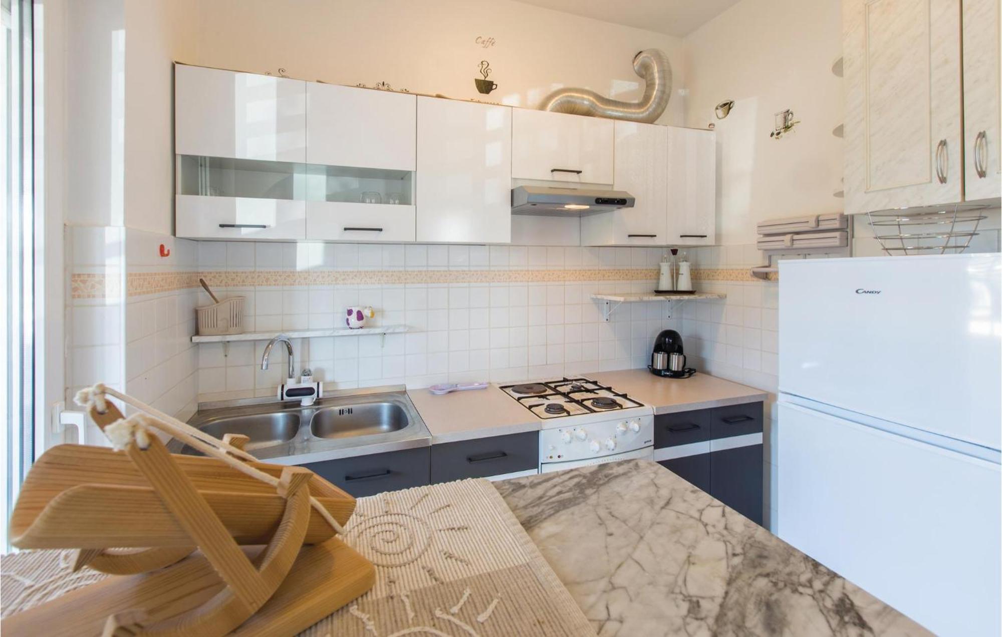 Lovely Apartment In Umag With Kitchen Dış mekan fotoğraf