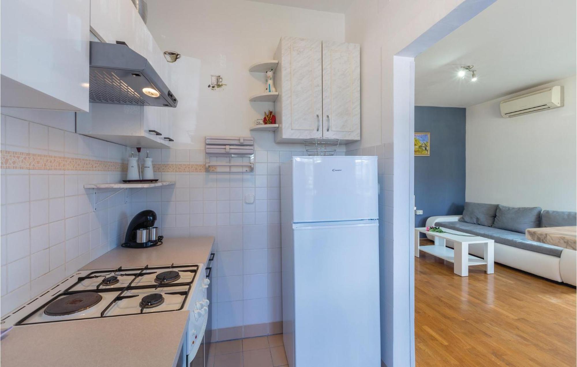 Lovely Apartment In Umag With Kitchen Dış mekan fotoğraf