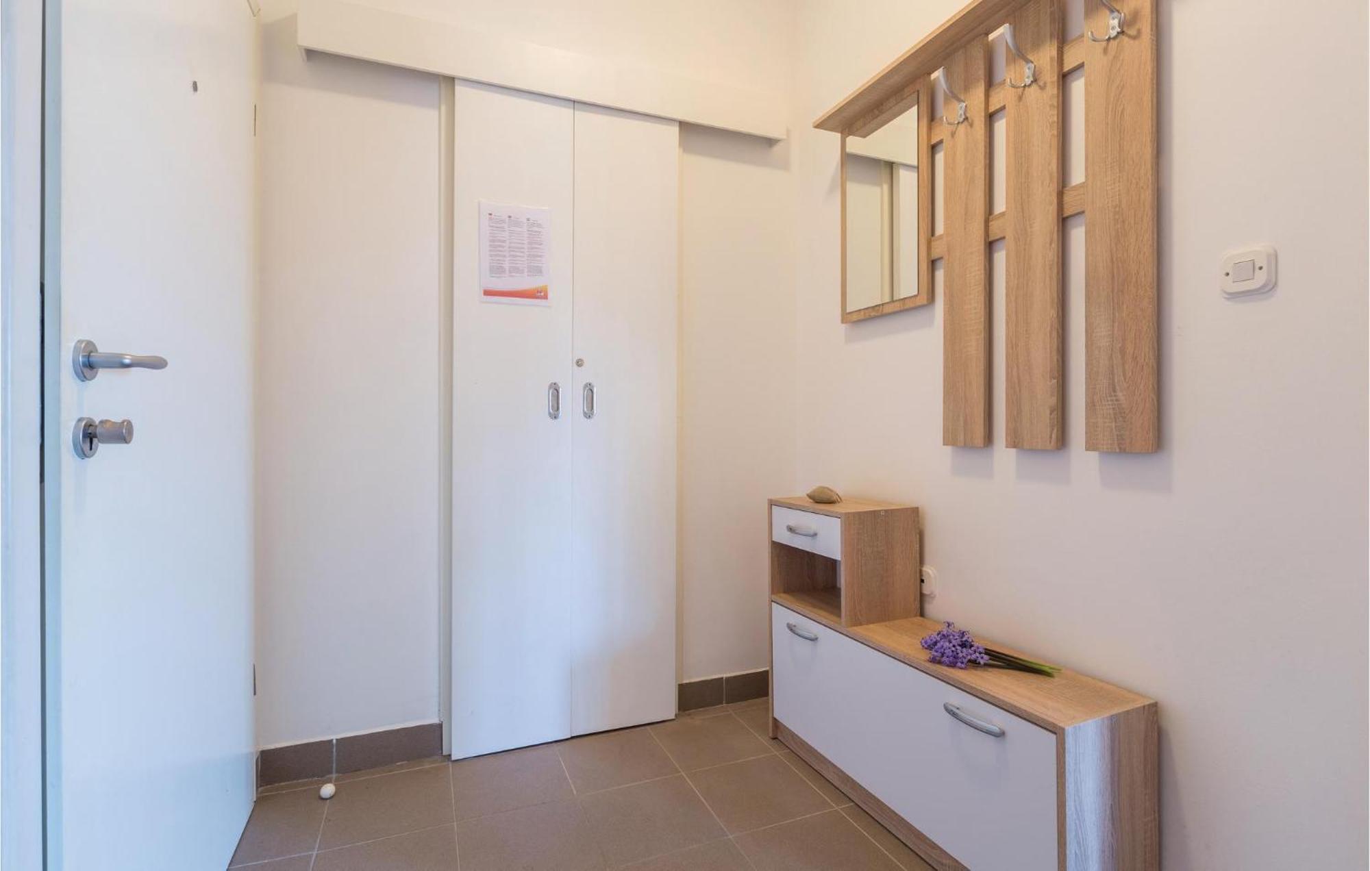 Lovely Apartment In Umag With Kitchen Dış mekan fotoğraf